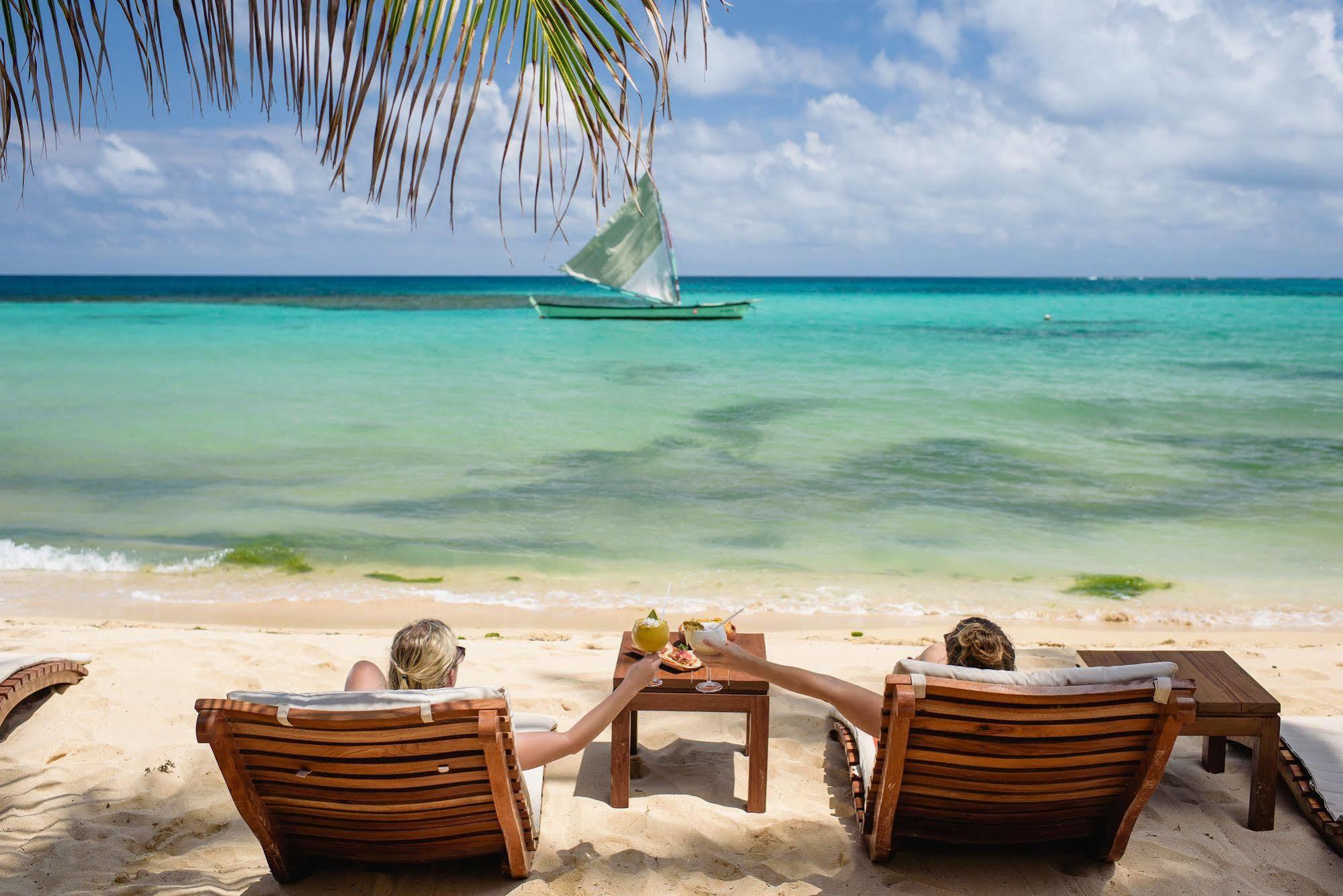 Yemaya Reefs, A Small Luxury Hotel Corn Island Exterior foto
